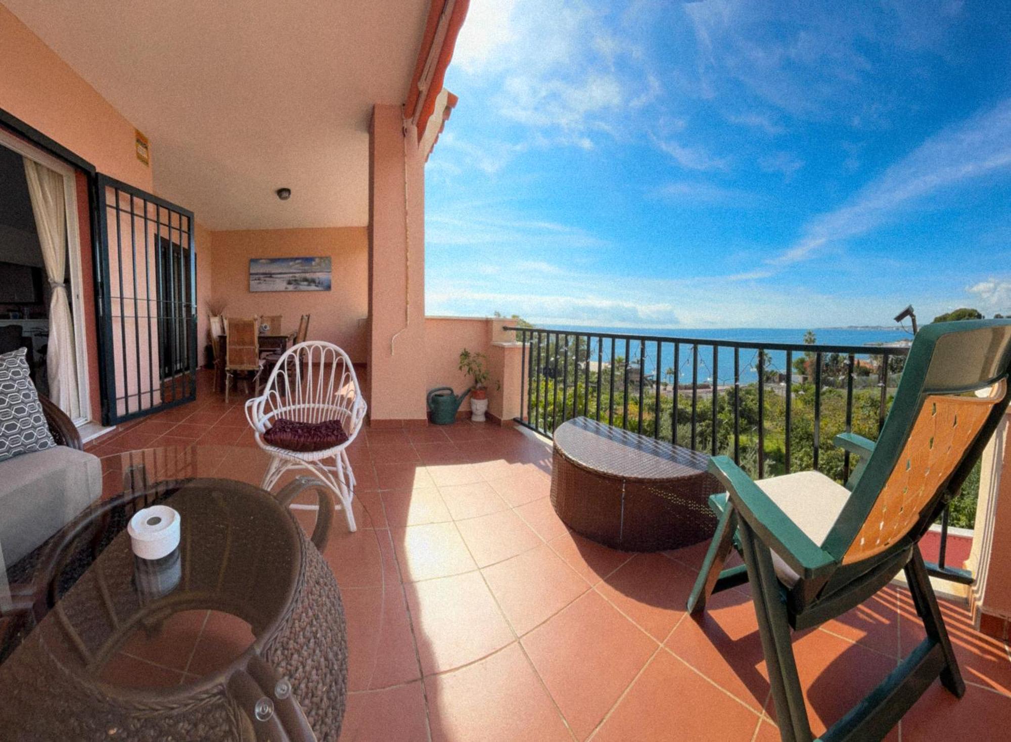 Sunny House At The Infinity Pool Shared Casa de vacances